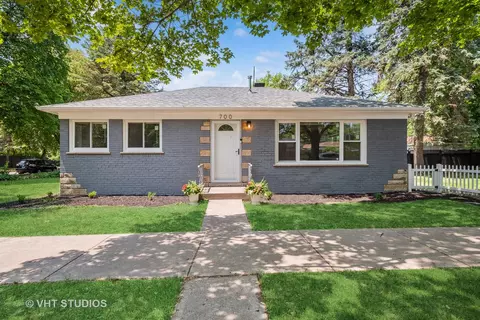 700 Hartrey Ave, Evanston, IL 60202