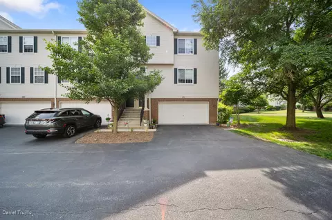 291 Evergreen Cir #291, Gilberts, IL 60136