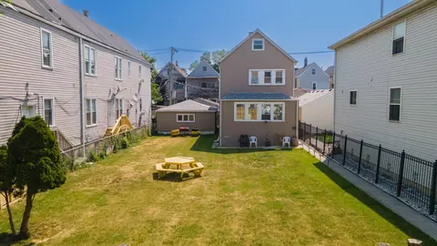 4325 S Wolcott Ave, Chicago, IL 60609