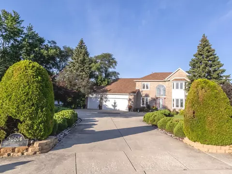 Exterior - 18614 Michael Dr, Hazel Crest, IL 60429 photo 2 of 3