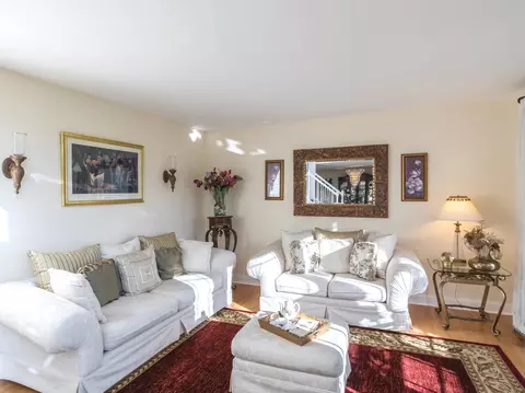 Living - 18614 Michael Dr, Hazel Crest, IL 60429 photo 1 of 6