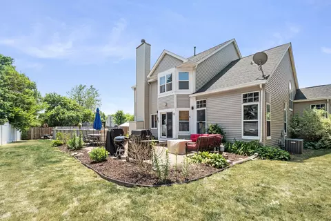 2461 Hayloft Ln, Elgin, IL 60124 photo 21