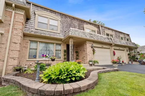 2 S746 Avenue Orleans, Oak Brook, IL 60523