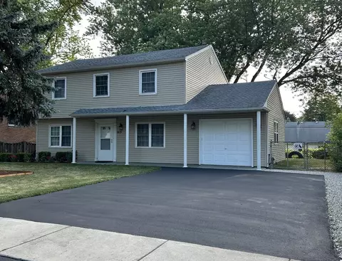 165 Kingston Rd, Bolingbrook, IL 60440