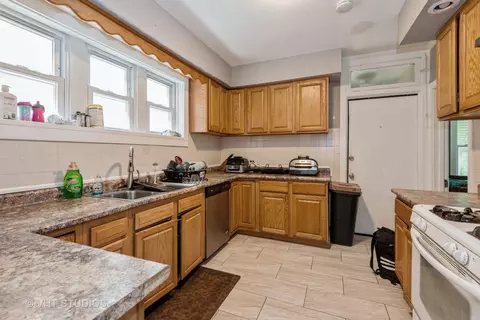 1018 Darrow Ave, Evanston, IL 60202 photo 5