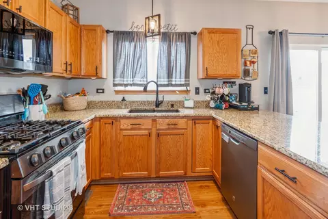 2816 Sierra Ave, Plainfield, IL 60586 photo 5
