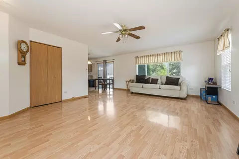 1718 Mountain Ridge Pass, Plainfield, IL 60586 photo 6