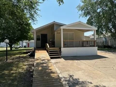 618 Bureau Ct, Mahomet, IL 61853