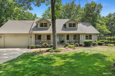 210 Christy St, Seneca, IL 61360