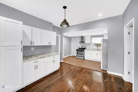 910 E 155th St, Phoenix, IL 60426 photo 20