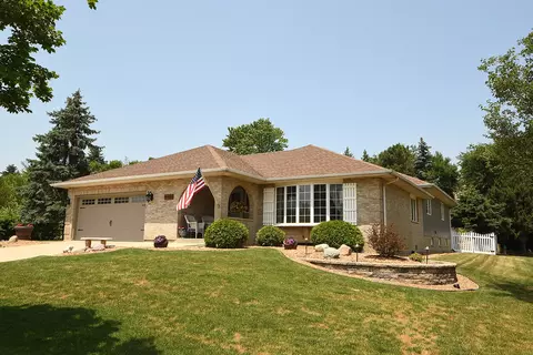 11448 Hummingbird Ln, Mokena, IL 60448