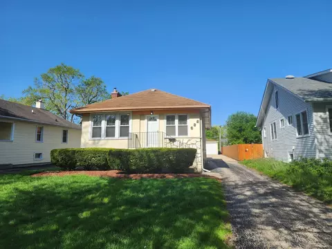 106 S Harvard Ave, Villa Park, IL 60181