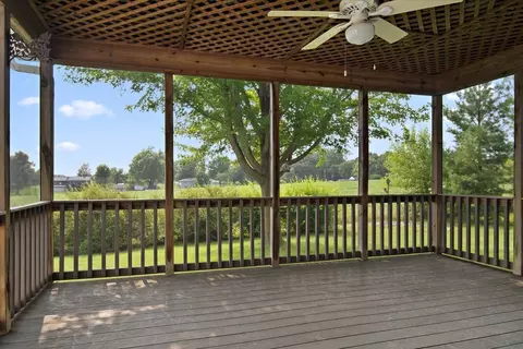 1609 Parkview Dr, Eureka, IL 61530 photo 28