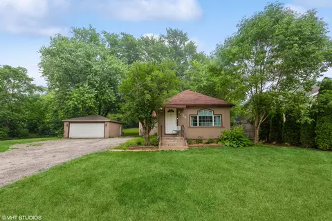 4023 Glendenning Rd, Downers Grove, IL 60515