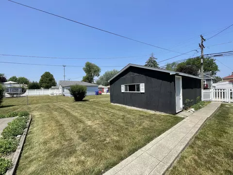 8306 44th Pl, Lyons, IL 60534 photo 2