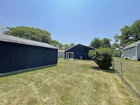 8306 44th Pl, Lyons, IL 60534 photo 4