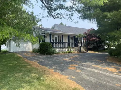 29217 Old Chicago Rd, La Moille, IL 61330