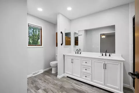 1127 Hidden Spring Dr, Naperville, IL 60540 photo 27