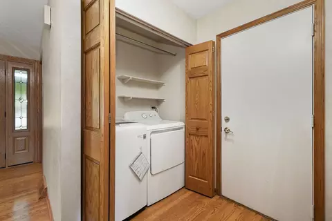1127 Hidden Spring Dr, Naperville, IL 60540 photo 5