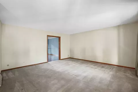 1127 Hidden Spring Dr, Naperville, IL 60540 photo 7