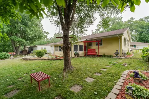 8 Foley Ave, Bloomington, IL 61701 photo 13