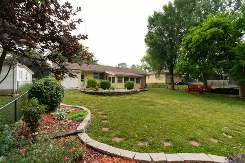 8 Foley Ave, Bloomington, IL 61701 photo 9