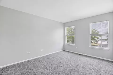 324 Gregory Ln, Plano, IL 60545 photo 20