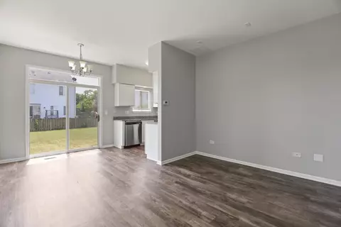 324 Gregory Ln, Plano, IL 60545 photo 10