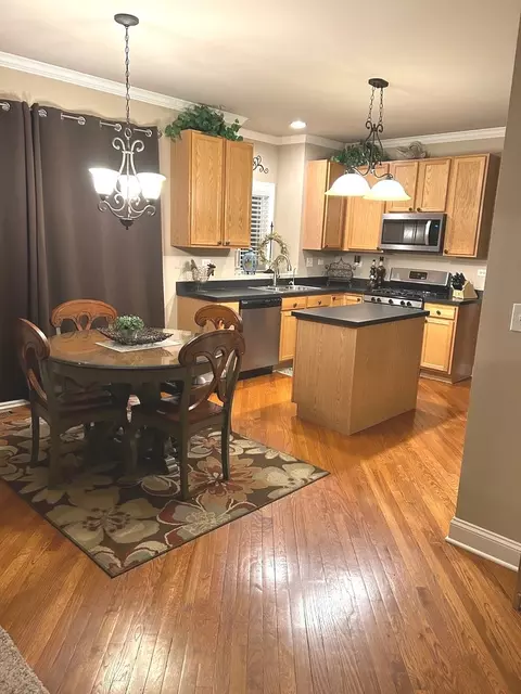6910 Twin Falls Dr, Plainfield, IL 60586 photo 3