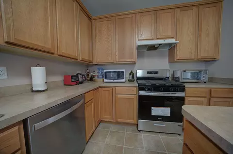 119 Bennington Ln, Bartlett, IL 60133 photo 8