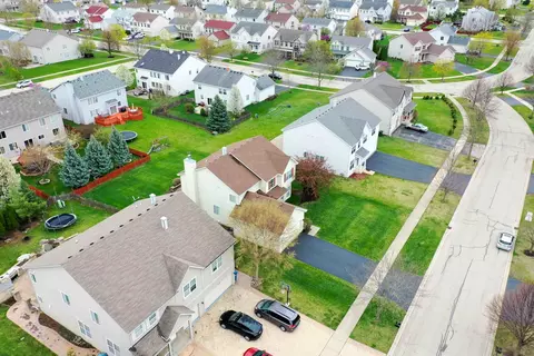 119 Bennington Ln, Bartlett, IL 60133 photo 20