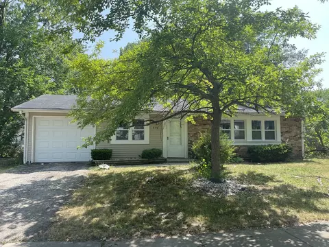 859 Summit Ln, Bolingbrook, IL 60440