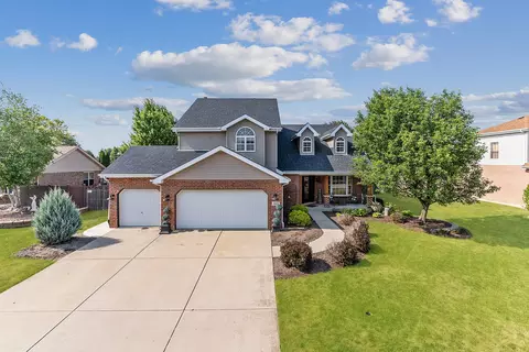 1023 Yamma Rdg, New Lenox, IL 60451