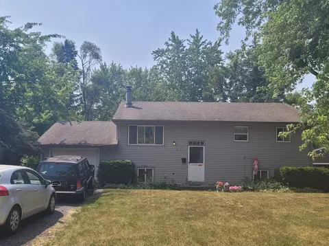 2633 Crabtree Ave, Woodridge, IL 60517