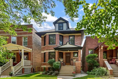 4236 N Winchester Ave, Chicago, IL 60613