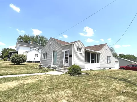 1442 Saint Vincents Ave, Lasalle, IL 61301