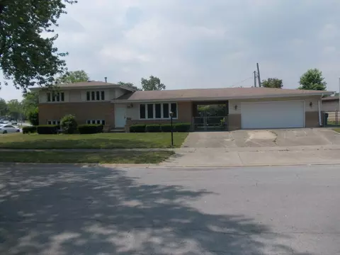 92 E Craig Dr, Chicago Heights, IL 60411