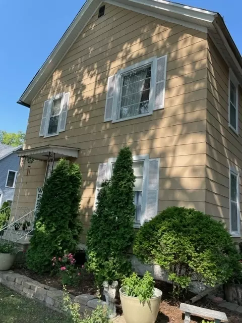 520 N Hebbard St, Joliet, IL 60432