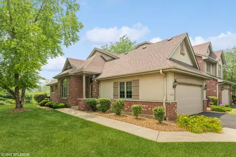 21413 Settlers Pond Dr, Frankfort, IL 60423
