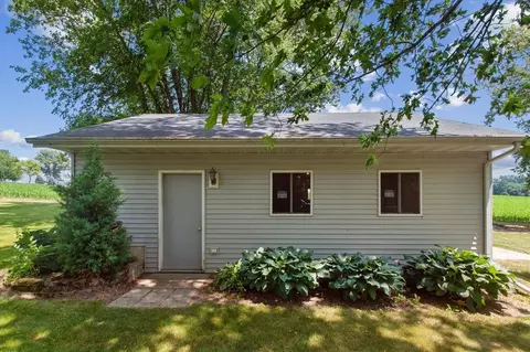 6293 High St, Freeport, IL 61032 photo 36