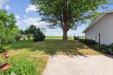 6293 High St, Freeport, IL 61032 photo 33