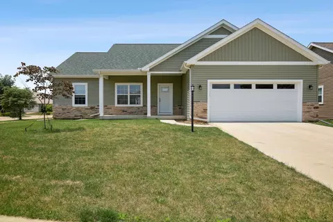 3411 Memory Ln, Urbana, IL 61802
