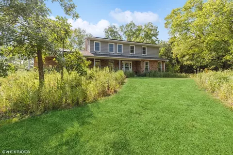 26258 N Hackberry Rd, Mundelein, IL 60060