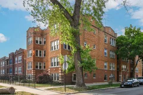 4310 N Spaulding Ave #2N, Chicago, IL 60618
