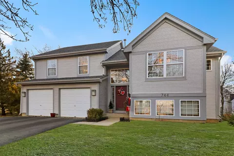744 Gloster Ct, Gurnee, IL 60031 photo 24