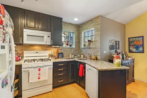 744 Gloster Ct, Gurnee, IL 60031 photo 5
