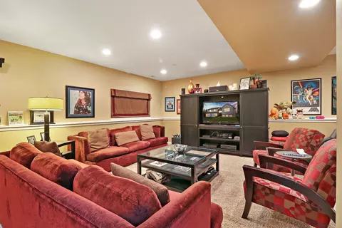744 Gloster Ct, Gurnee, IL 60031 photo 17