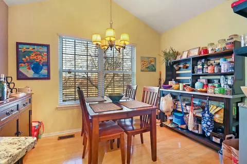 744 Gloster Ct, Gurnee, IL 60031 photo 7