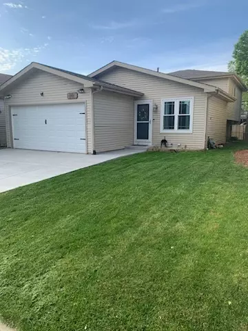 9313 Hawthorne Ln, Orland Hills, IL 60487