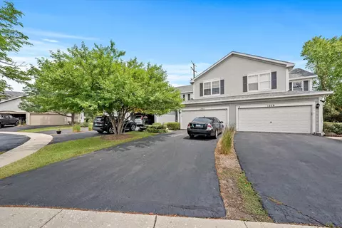 1775 S Wentworth Cir, Romeoville, IL 60446